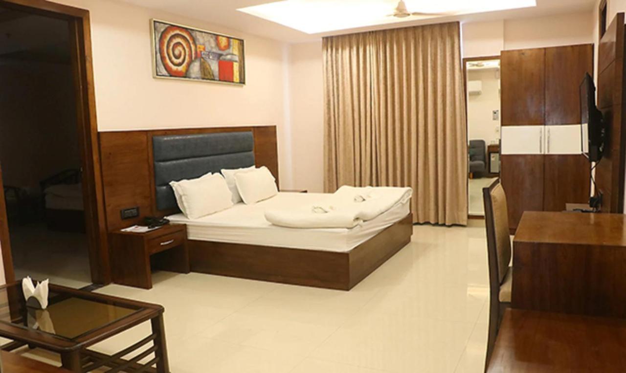 Fabhotel Mid Town Grand Panchkula Luaran gambar