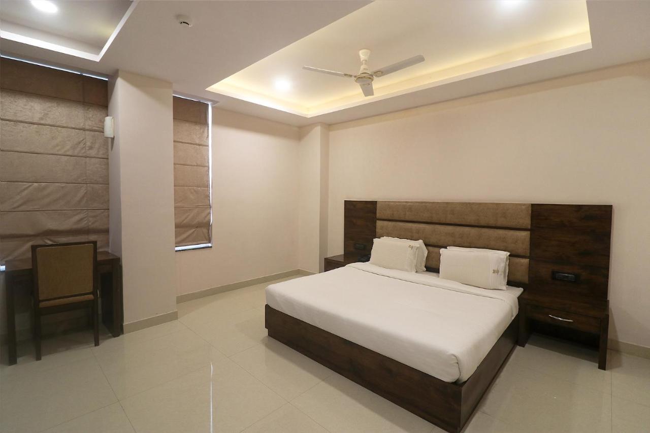 Fabhotel Mid Town Grand Panchkula Luaran gambar