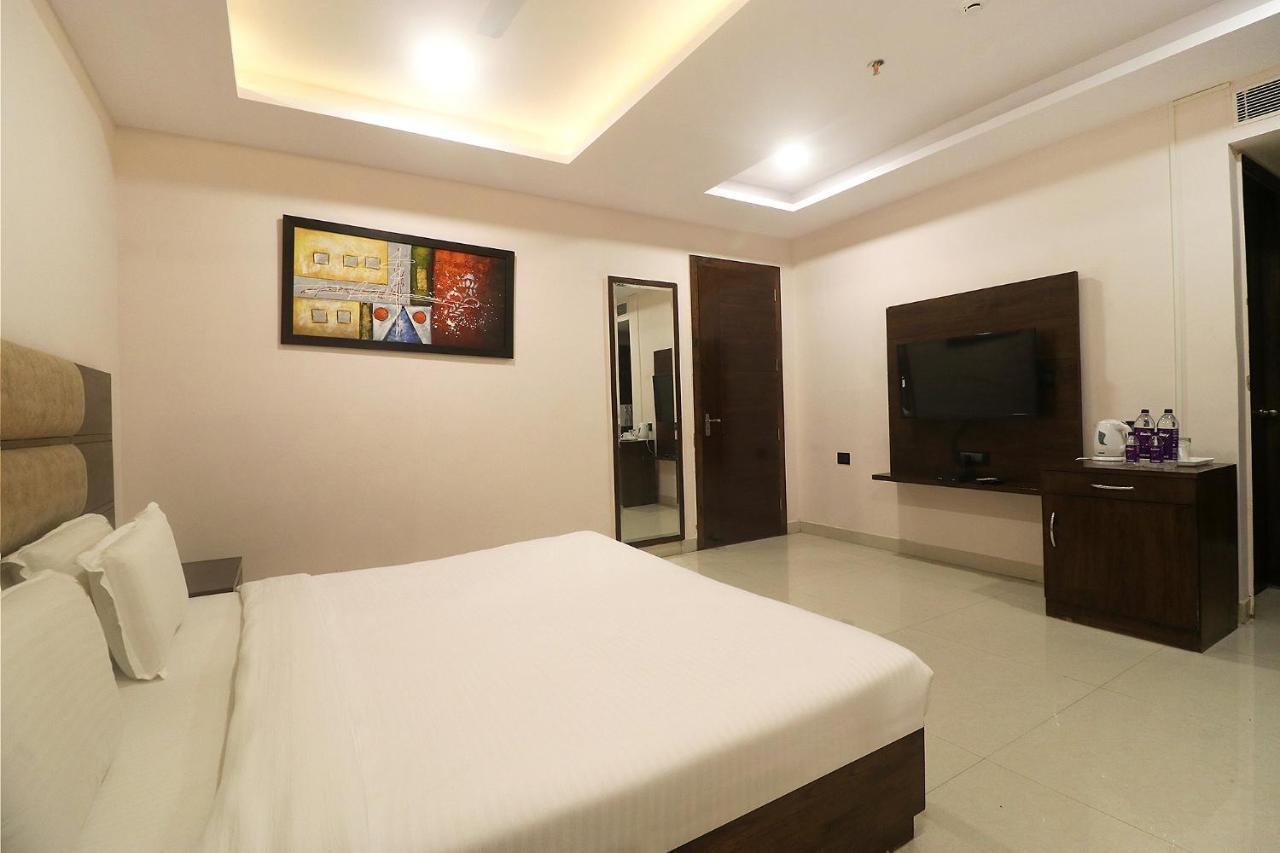 Fabhotel Mid Town Grand Panchkula Luaran gambar