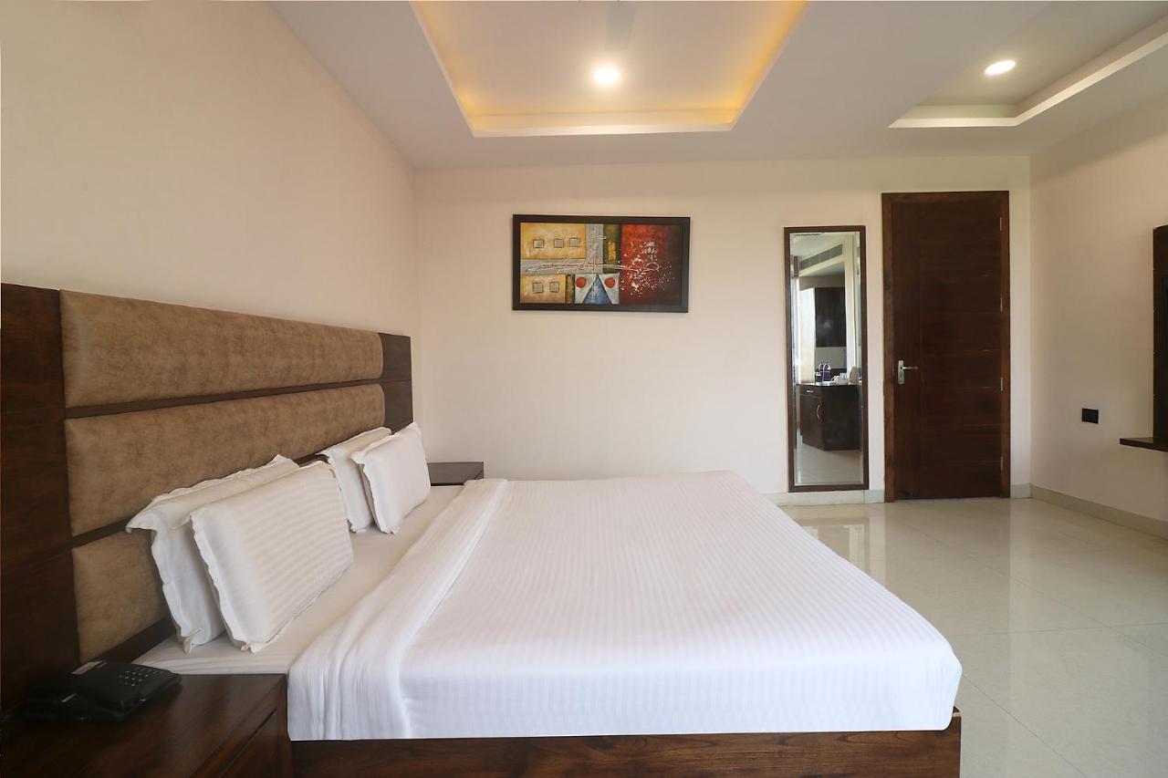 Fabhotel Mid Town Grand Panchkula Luaran gambar