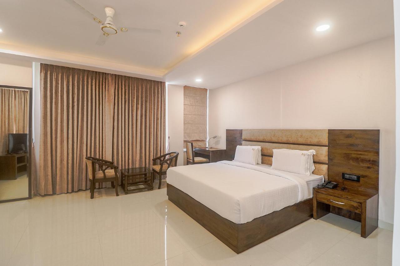 Fabhotel Mid Town Grand Panchkula Luaran gambar